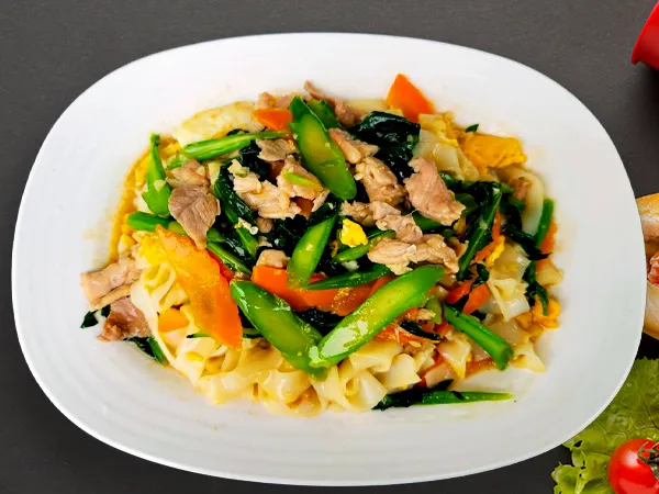 Fried Chiness Noodie Beef
